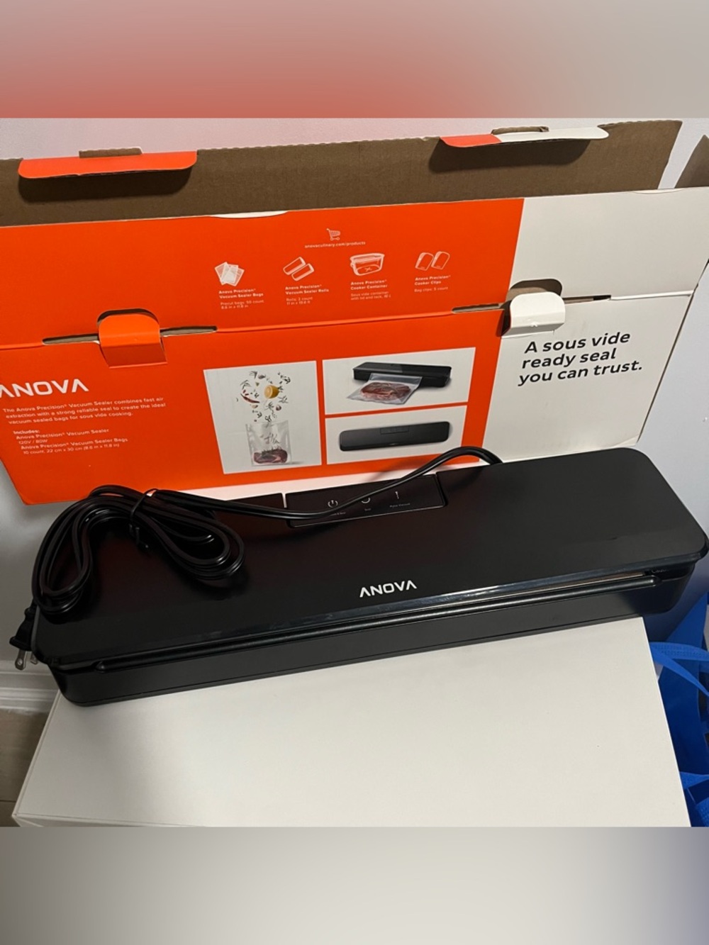 Anova Precision Vacuum Sealer - Picture 2 of 3